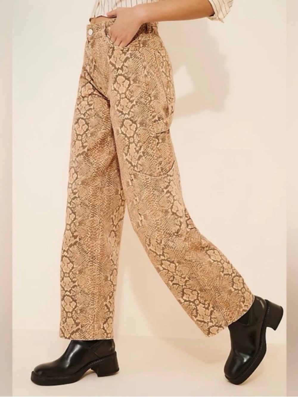 Damson madder drew snake Print Wide Leg cargo Pants